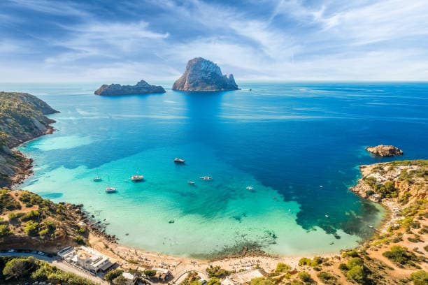 Top Island Destinations for a Perfect Beach Vacation in 2025